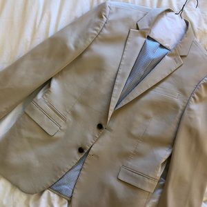 Express Men’s Photographer Suit in Khaki